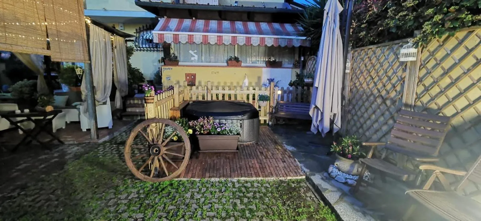Il Giardino di Laura Villa Corsanico-Bargecchia
